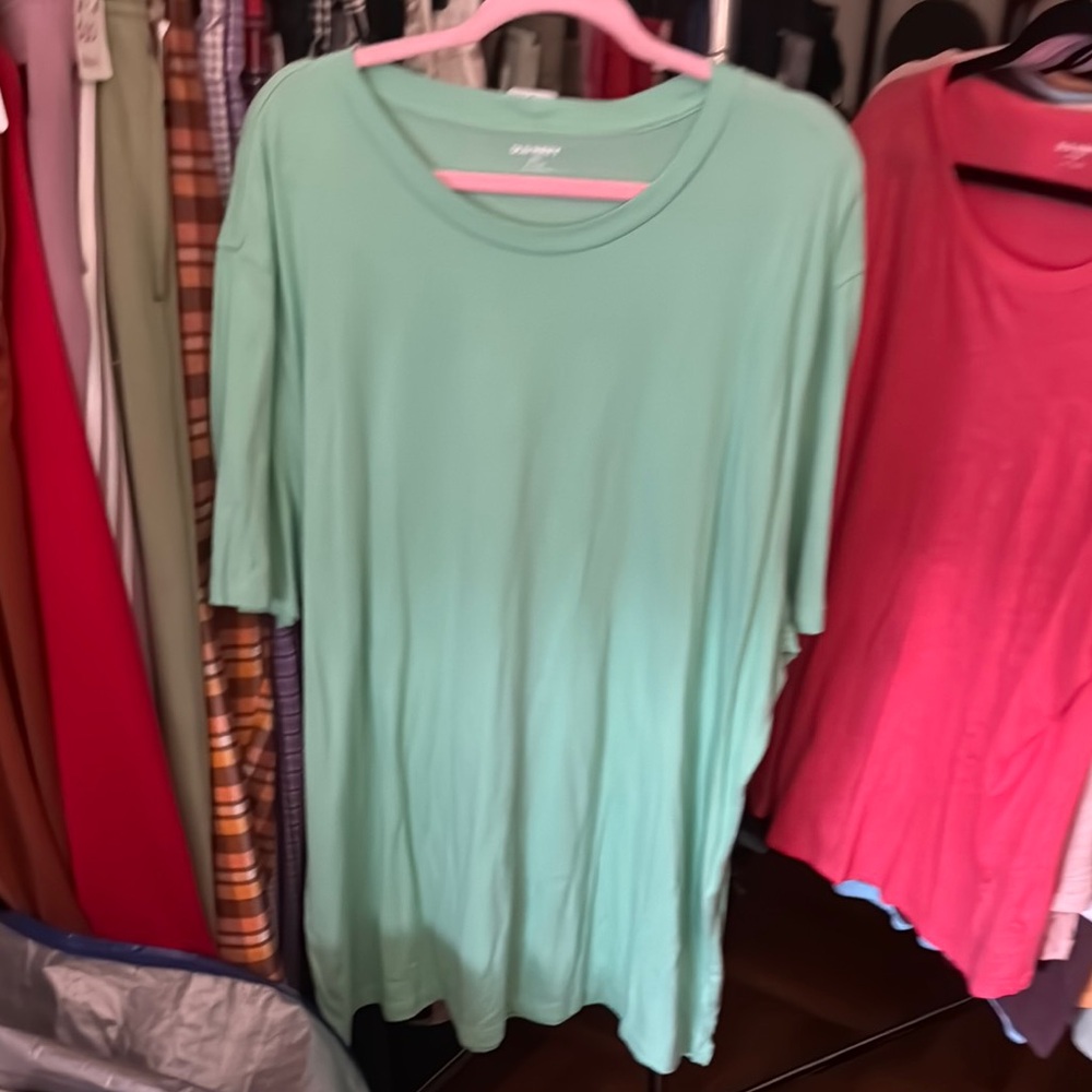 Gently Used Old Navy Green Oversized Relaxed T-Shirt